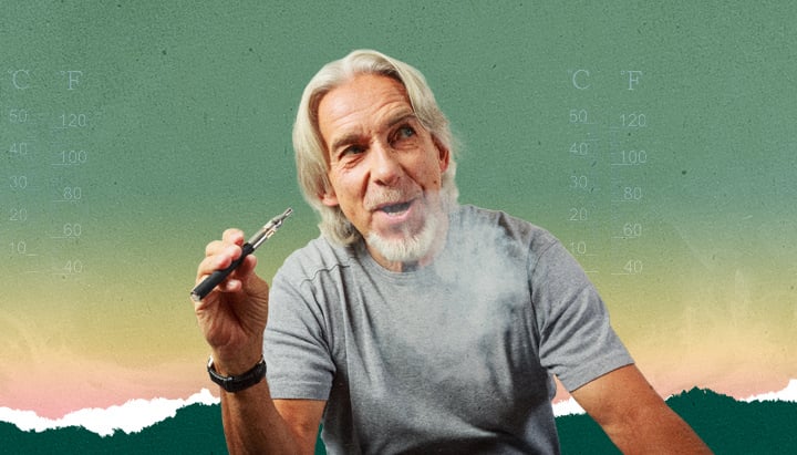 Homme âgé aux cheveux et à la barbe grise utilisant un stylo à vape, échelles de température en arrière-plan, portant un t-shirt gris, image de vapotage pour le contrôle de la température.